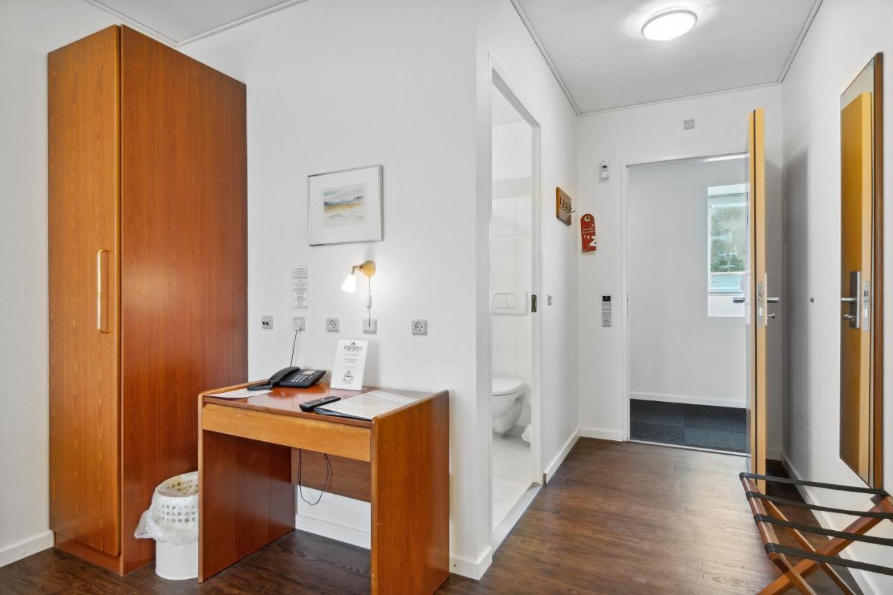 Hotel Pinenhus Glyngore ภายนอก รูปภาพ