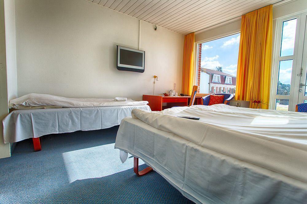 Hotel Pinenhus Glyngore ภายนอก รูปภาพ