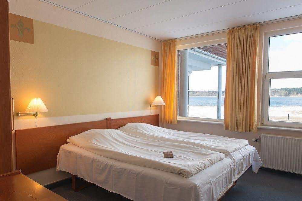 Hotel Pinenhus Glyngore ภายนอก รูปภาพ