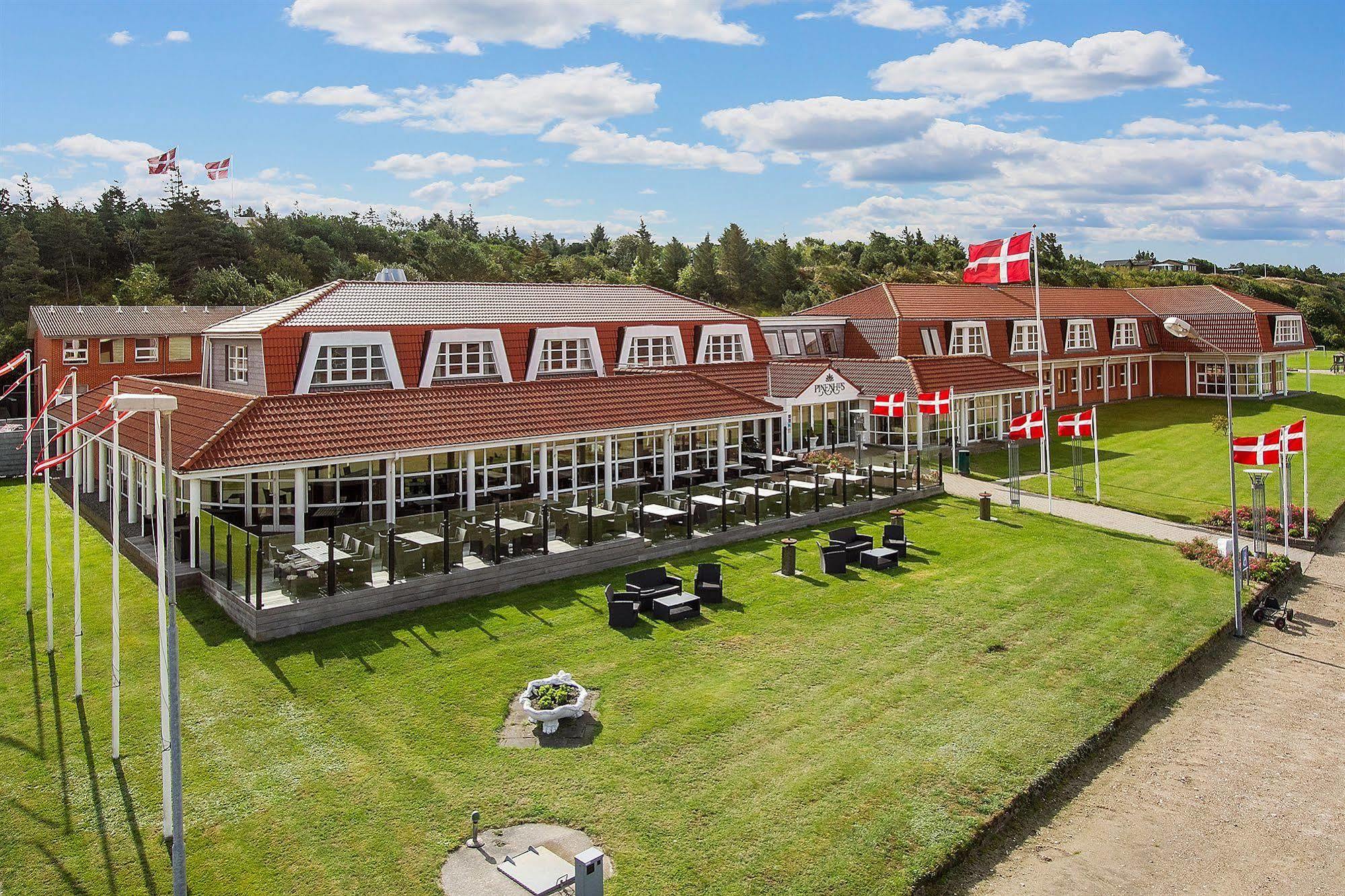 Hotel Pinenhus Glyngore ภายนอก รูปภาพ